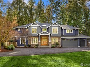8997 Springwood Ave NE, Bainbridge Island, WA 98110