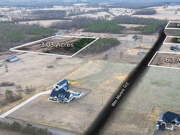 2nd image of 28 Cameron Hill Rd