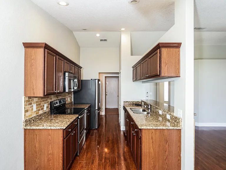 5122 Garberia Ave — Photo 8