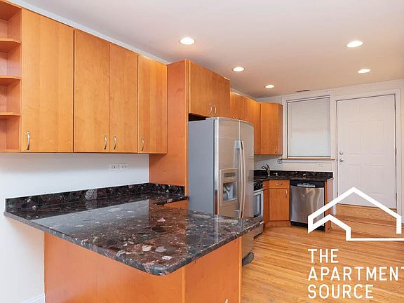 5th image of 5205 W Belmont Ave #2A