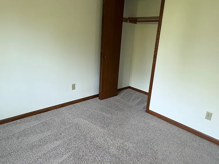 880 Hemlock Dr — Photo 22