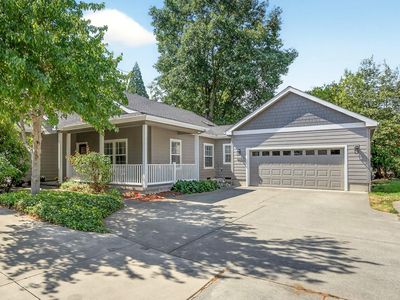 407 Silver Creek Dr, Central Point, OR, 97502