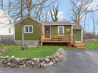 63 Iroquois Rd, Cumberland, RI 02864