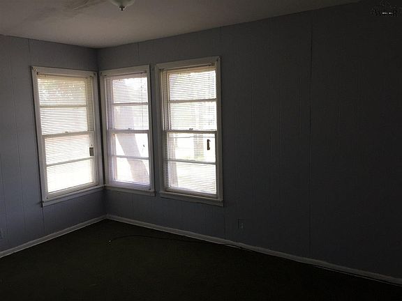 5th image of 4209 McNiel Ave