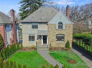 35 Ridgeway St, Mount Vernon, NY 10552