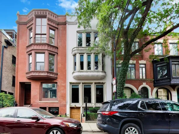 (undisclosed Address), Chicago, IL 60610