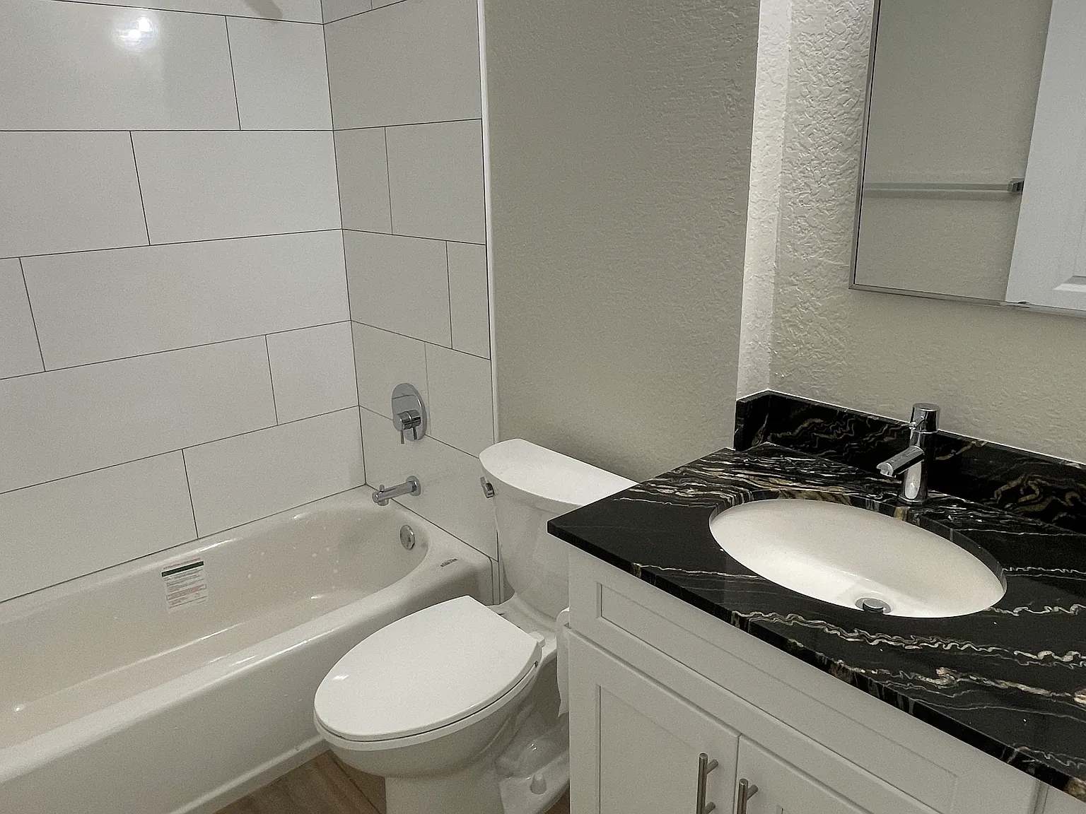 Monvil Apartments — Photo 2