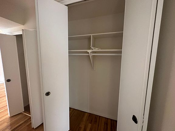 4th image of 20 Curtis Pl #2A