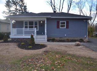 11 Arrowhead Dr, Rochester, NY 14624