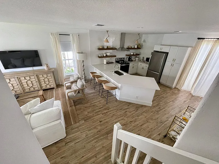 13531 Fountain View Blvd — Photo 7