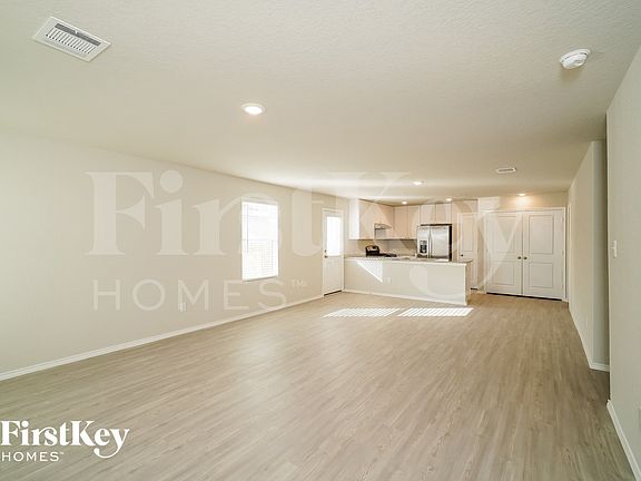 4th image of 10783 Prusiner Dr