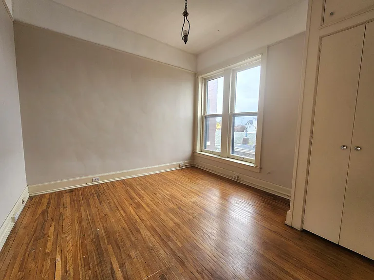 814 Center Ave #D — Photo 6