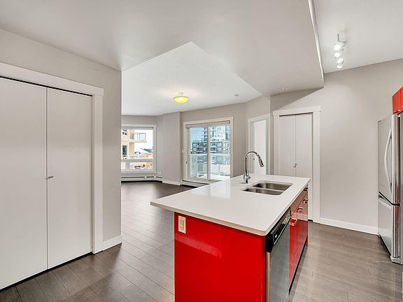 3rd image of 10410 102nd Ave NW #707