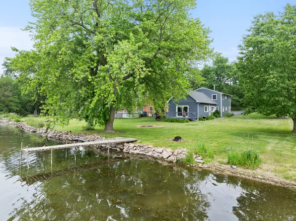 550 N Center St, South Elgin, IL 60177