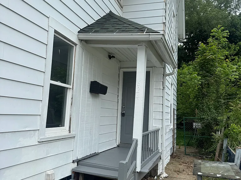 624 W 14th St — Photo 18