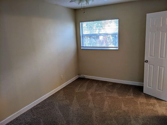 5th image of 220 6th Ave N APT 9