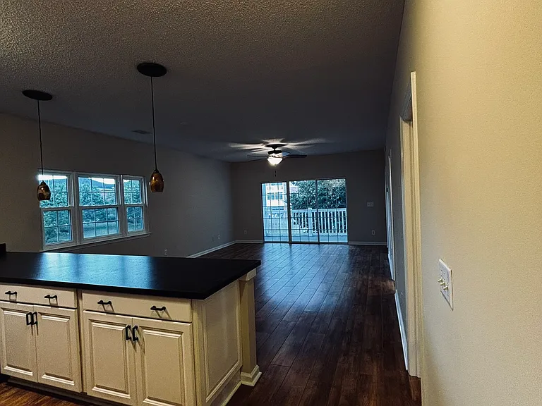 3923 Gladiola Ct #201 — Photo 46