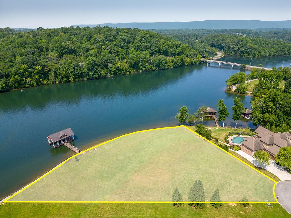 1st image of 10903 Bridgestone Dr
