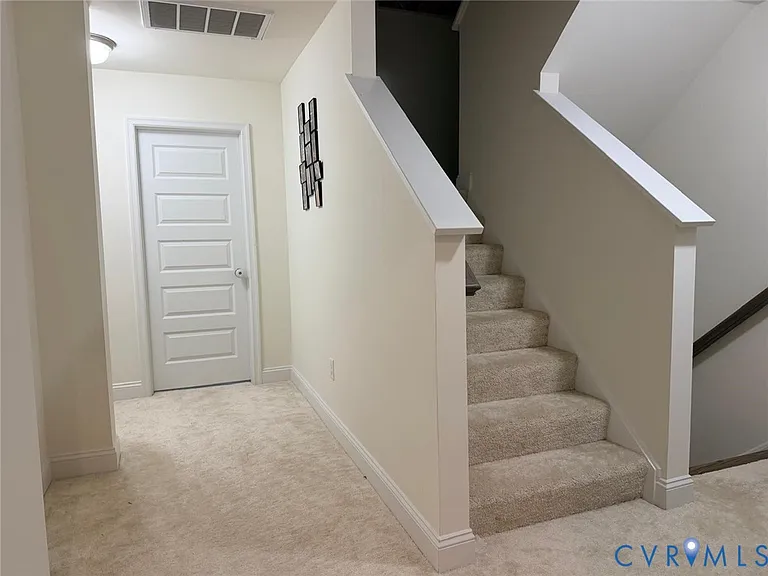 10861 Farmstead Mill Ln — Photo 16