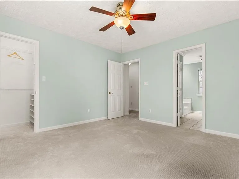 11190 Abbotts Station Dr — Photo 16