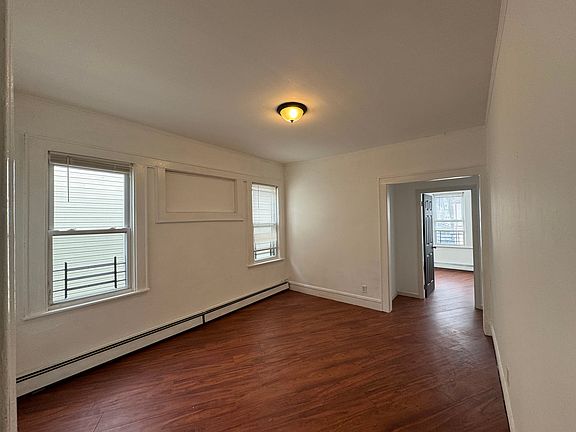 3rd image of 184 Mapes Ave Floor 1
