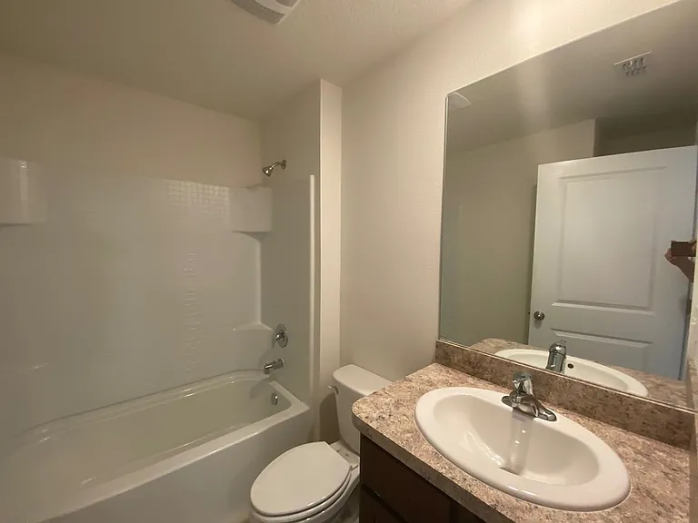 308 Hickory Course Radl — Photo 17