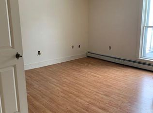 224 Main St APT 8, Vergennes, VT 05491