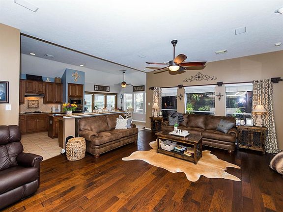 5th image of 1710 Hidden Brook Ln