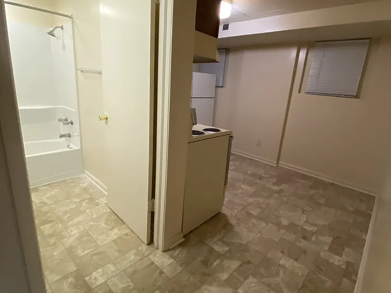Summit Place Apartments — Photo 23