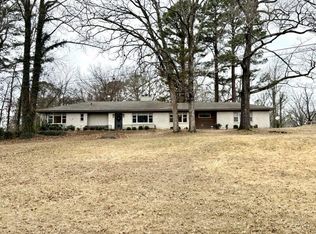 93 Shady Acres Rd, Tupelo, MS 38804