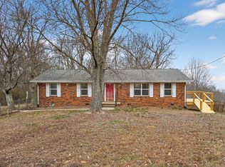 190 Adkins Ln, Trenton, GA 30752