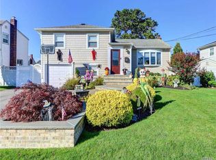245 N Wisconsin Ave, Massapequa, NY 11758