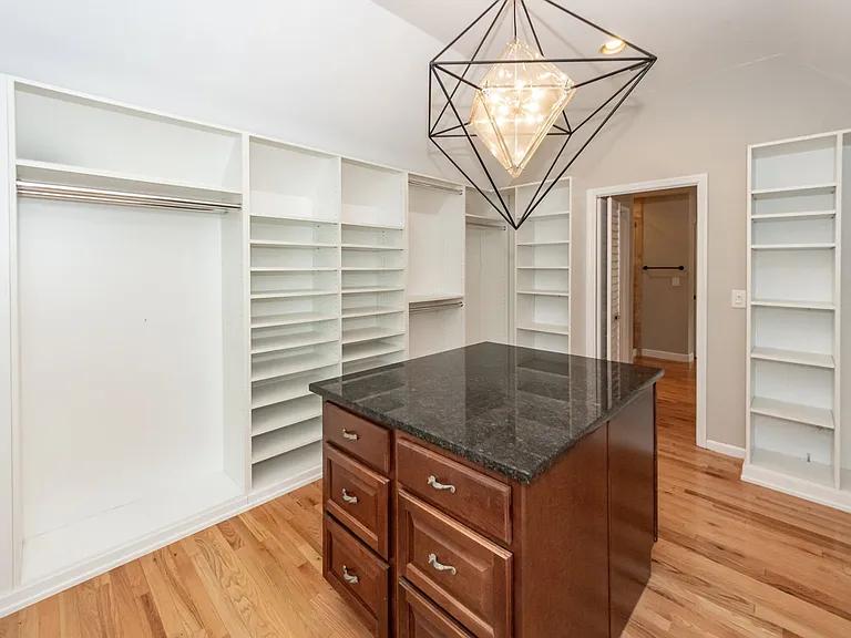 2105 Williams Veneer Ct — Photo 66