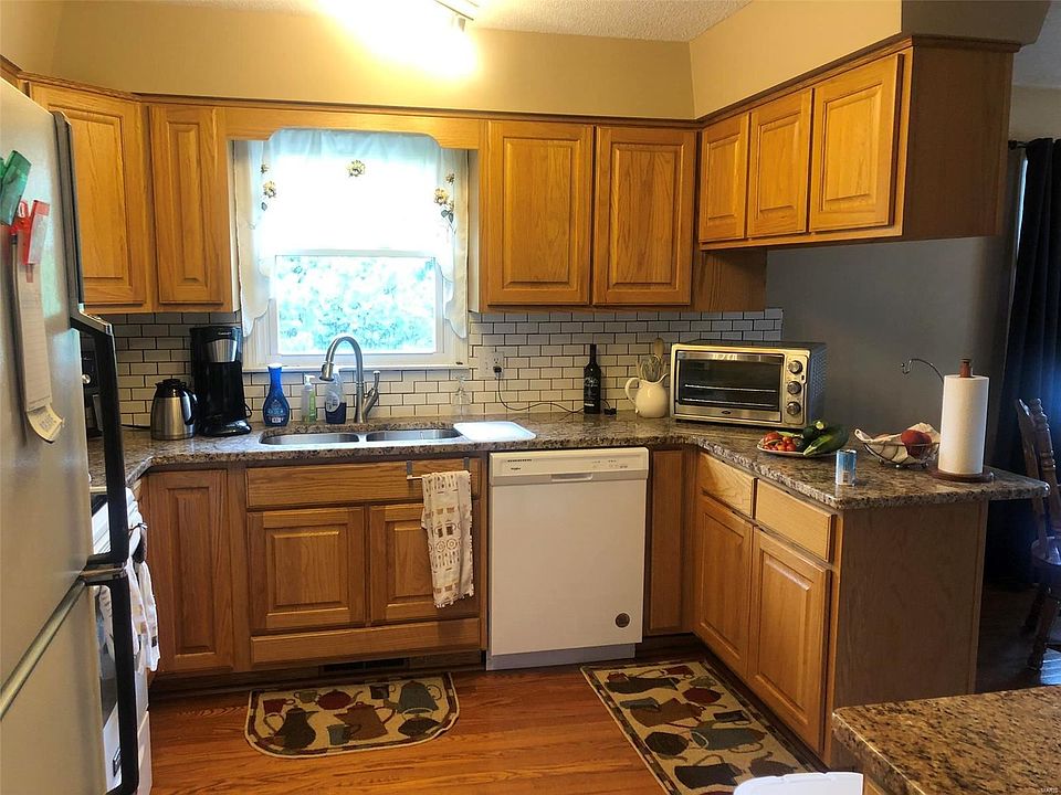 1st image of 1823 Westwood Dr