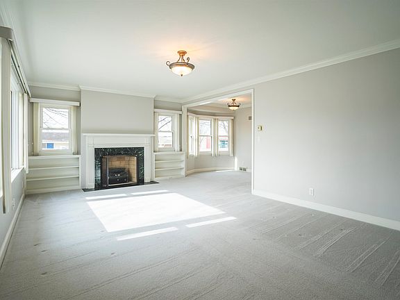 3rd image of 425 1st St NW