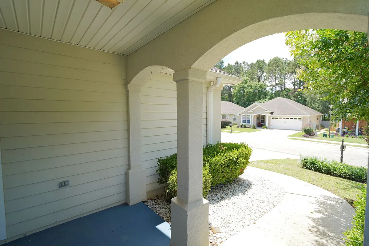 Building Photo - 9329 Tuscany Dr