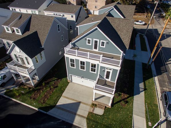 virginia-beach-virginia-402647318 picture