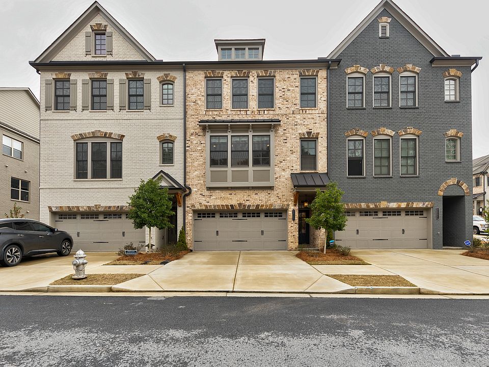 1st image of 2523 Skyland Dr NE