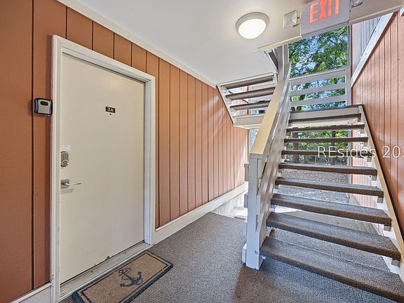 3rd image of 45 Folly Field Rd APT 3A