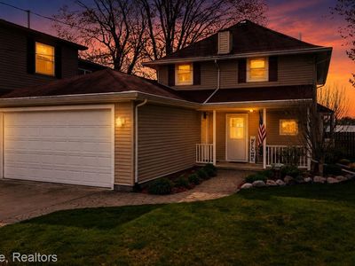 2230 Elm St, Algonac, MI, 48001