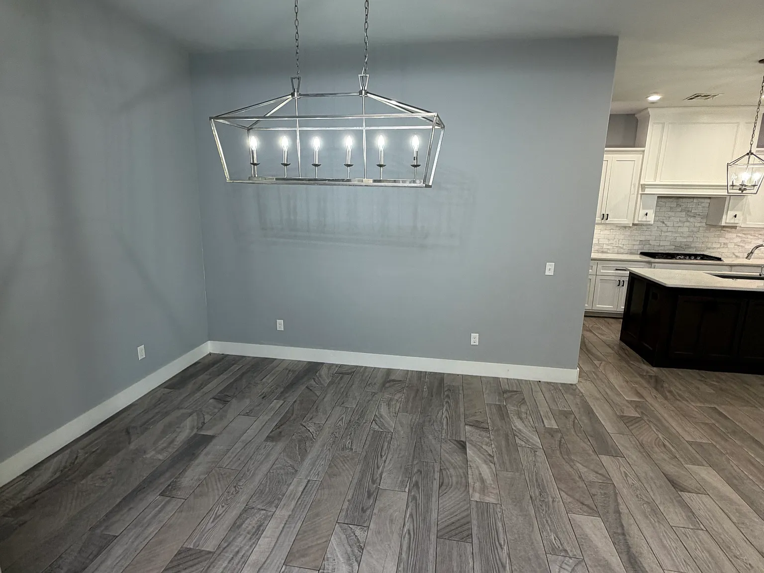 4 bed, 2513 sqft, $2,600 — Photo 3