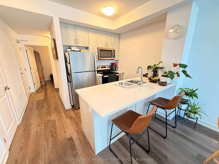 460 Dundas St E #801 — Photo 3