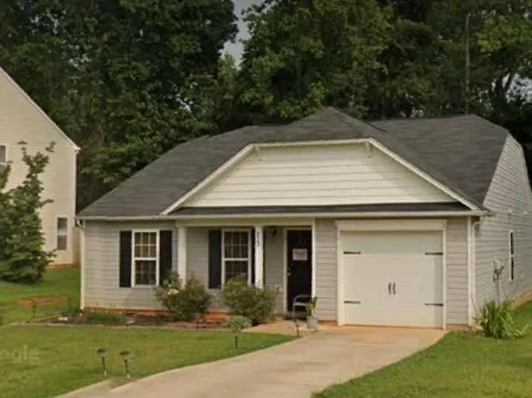 933 Capetown Ln, Clover, SC 29710