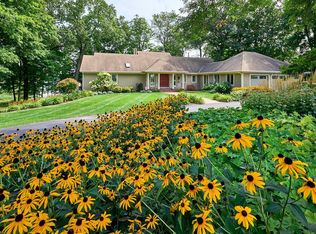 2648 Casco Point Rd, Wayzata, MN 55391