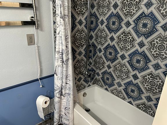 5th image of 2909 Huntington Blvd APT 109
