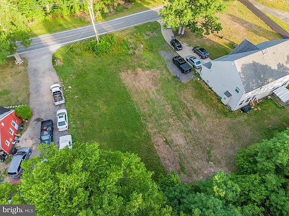 4th image of 8302 Dyson Rd