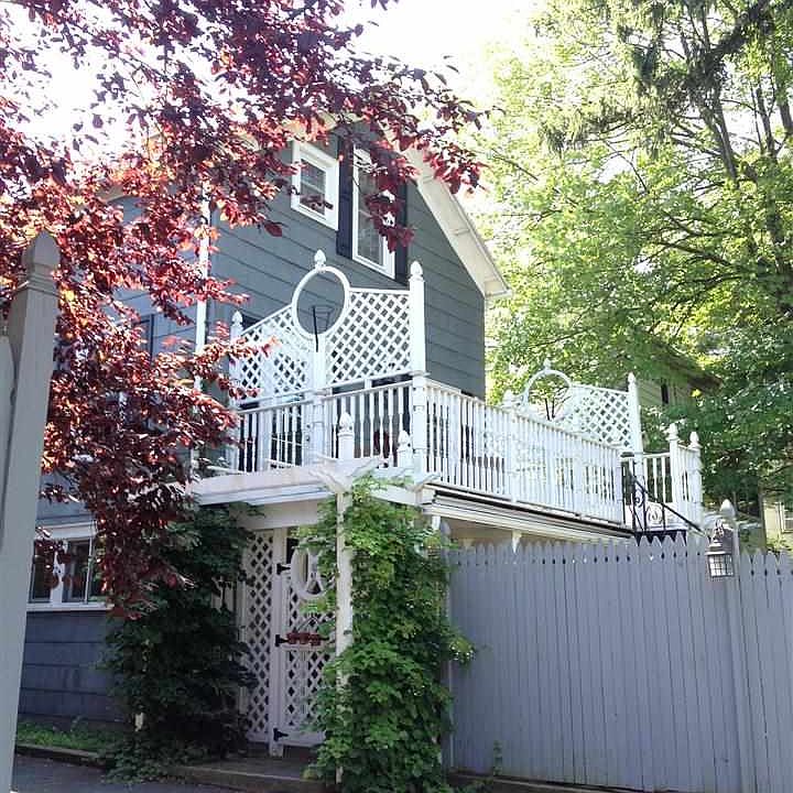 1st image of 61 Church St