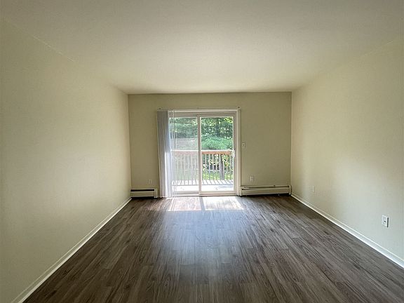 3242 balcony