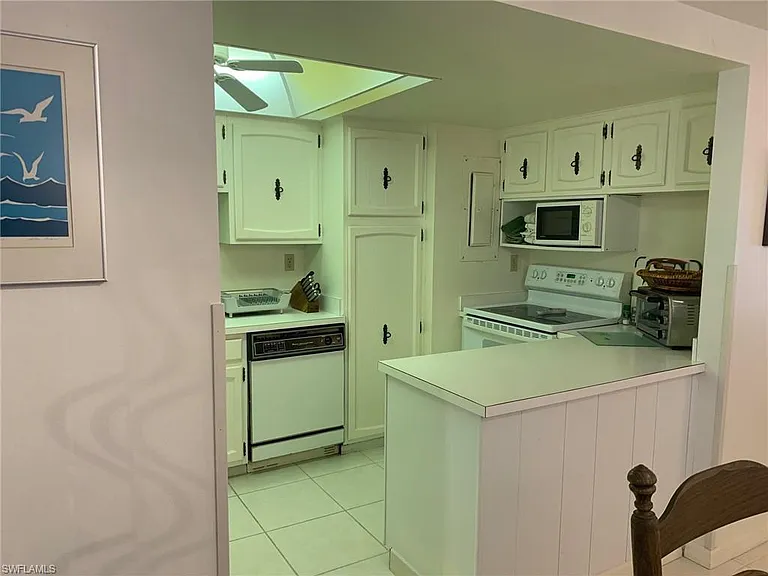 3443 Gulf Shore Blvd N #506 — Photo 5