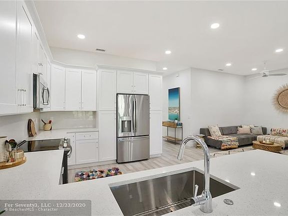 5th image of 10200 Lombardy Dr #10200